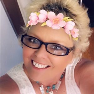 Meet your Posher, Brook